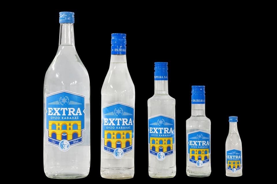 Ούζο Καβάλας EXTRA σε 1,5 L, 700 ml, 350 ml, 200 ml και 50 ml